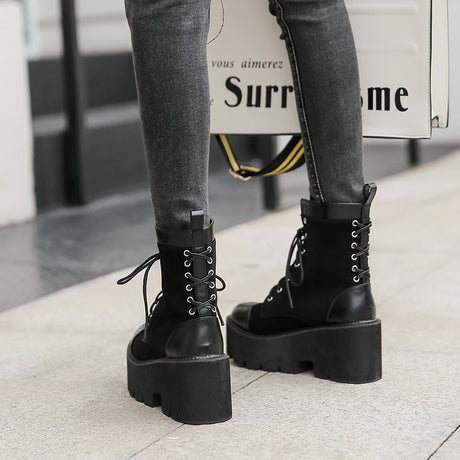 Black gothic platform combat boot women back view lace-up silver eyelets chunky platform sole Alternative Darkwear